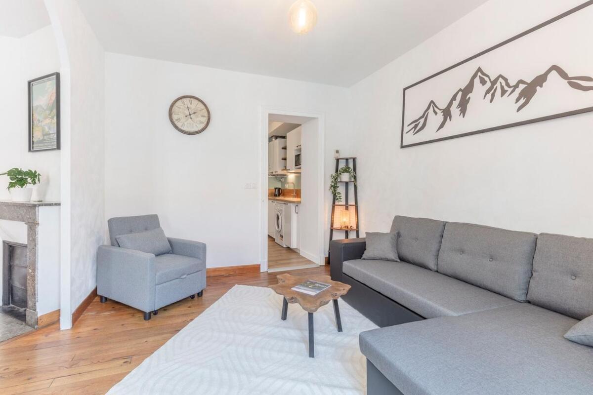 Apartment L'anglais,charmant T2,pour 4 Adultes Et 1 Enfants *
